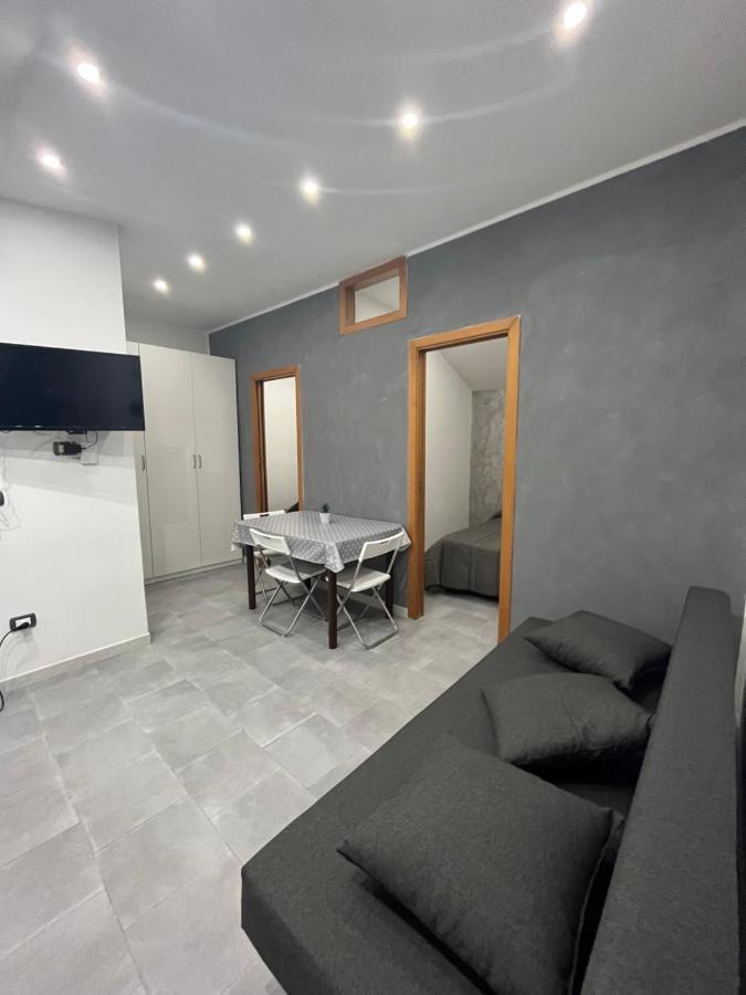 Carlotta Apartment Neapel